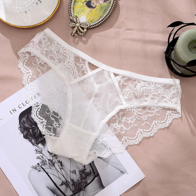 Stiilsed naiste pitsist bikiinid