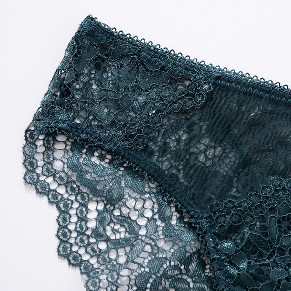 Naiste vabaaja pitsist bikiinid