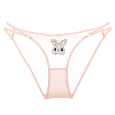 Erinevates mudelites stiilsed pitsi ja võrguga naiste bikiinid