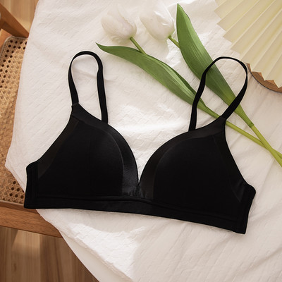 Γυναικείο μπουστάκι με τριγωνικές κούπες