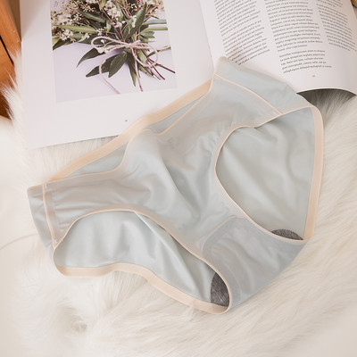 Tavalised naiste bikiinid