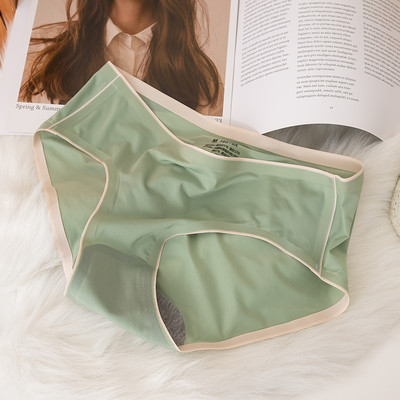 Tavalised naiste bikiinid