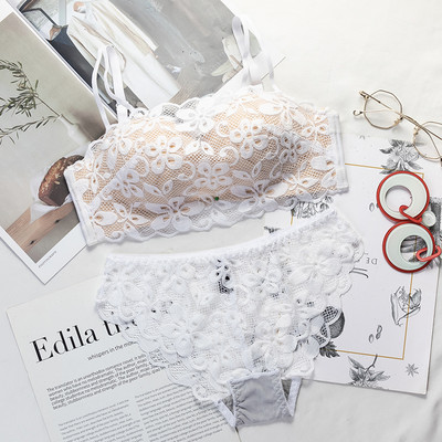 Stiilne naiste intiimne pitskomplekt rinnakatest ja bikiinidest