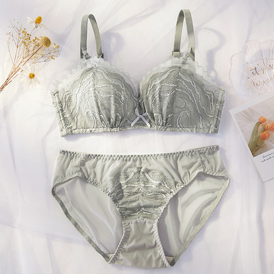 Kaasaegne intiimne pitsiga bikiinide ja rinnahoidja komplekt