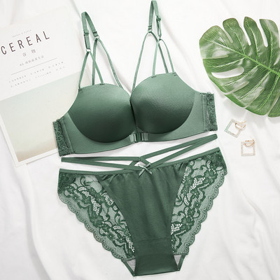 Intiimne pitsiga bikiinide ja rinnahoidja komplekt