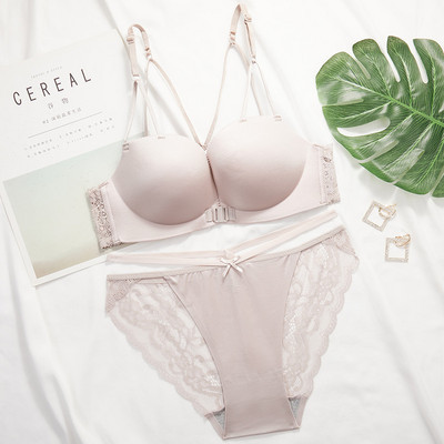 Intiimne pitsiga bikiinide ja rinnahoidja komplekt