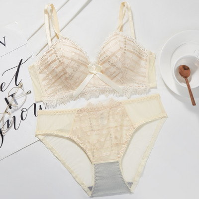 Intiimne stiilne naiste bikiinide ja rinnahoidja komplekt