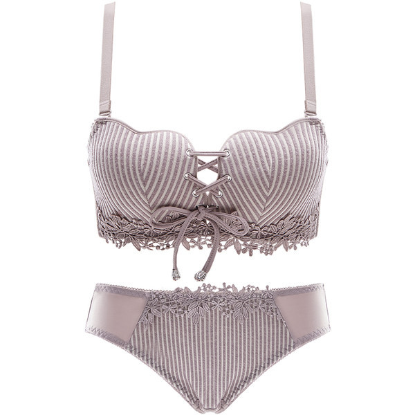 Stiilne intiimne naiste rinnahoidja komplekt lipsude ja bikiinidega