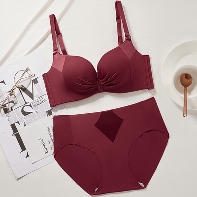 Õmblusteta naiste komplekt koos kõrge vöökohaga bikiinidega
