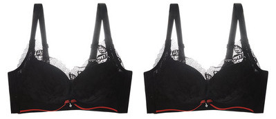 Komplekt kahest pitsiga rinnahoidjast