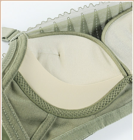 Komplekt kahest naiste rinnahoidja tüüpi rinnahoidjast