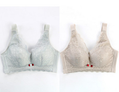 Kahest pitsist rinnahoidja komplekt kolmnurksete topsidega