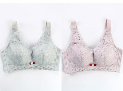 Kahest pitsist rinnahoidja komplekt kolmnurksete topsidega