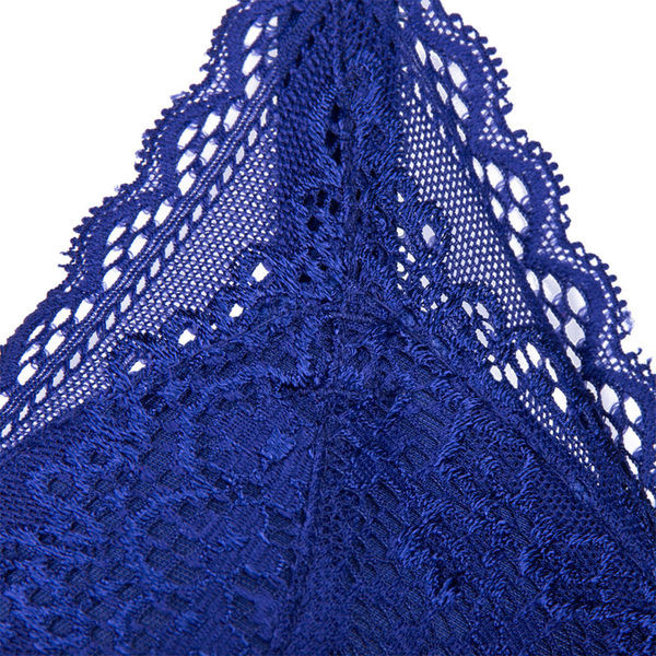 Moodne pitsrinnahoidja klassikalise kupliga