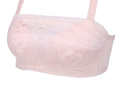 Naiste laiade rihmadega pitsist rinnakas