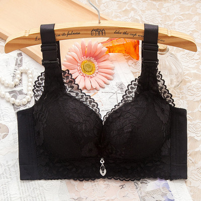 Μοντέρνο γυναικείο σουτιέν styling με δαντέλα