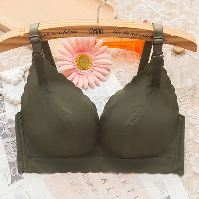 Naiste kolmnurksete topsidega rinnahoidja