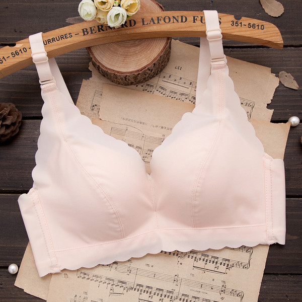 Naiste kolmnurksete topsidega rinnahoidja