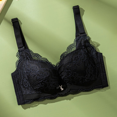 Naiste pitsrinnahoidja reguleeritavate rihmadega