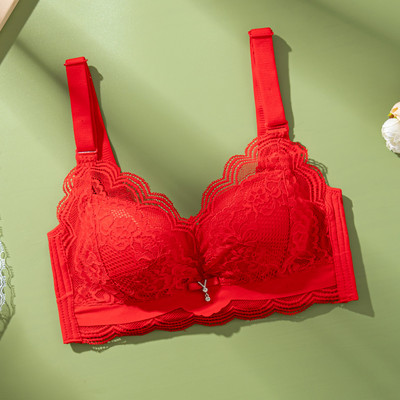 Naiste pitsrinnahoidja reguleeritavate rihmadega