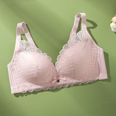 Naiste rinnahoidja pitsi ja õhukeste rihmadega