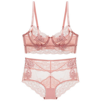 Δαντελένιο σετ γυναικείο σουτιέν με ρυθμιζόμενες τιράντες και ψηλόμεσο μπικίνι