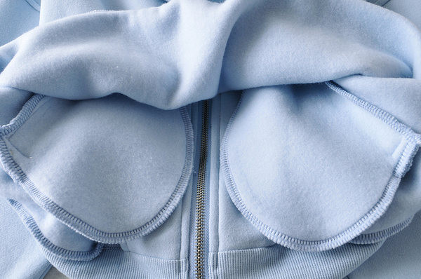 Naiste vabaaja kapuutsi ja taskutega dressipluus