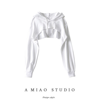 Lühikese mudeliga naiste dressipluus kapuutsiga