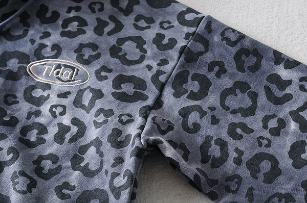 Γυναικείο φούτερ με κουκούλα - λεοπάρ σχέδιο