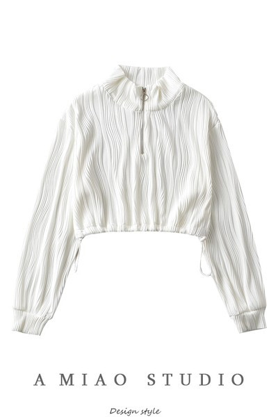 Κοντό γυναικείο φούτερ με ψηλό γιακά και φερμουάρ