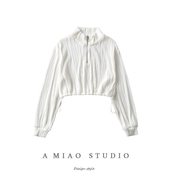 Κοντό γυναικείο φούτερ με ψηλό γιακά και φερμουάρ