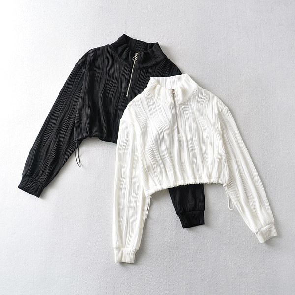 Κοντό γυναικείο φούτερ με ψηλό γιακά και φερμουάρ