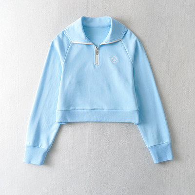 Naiste dressipluus klassikalise krae ja lukuga