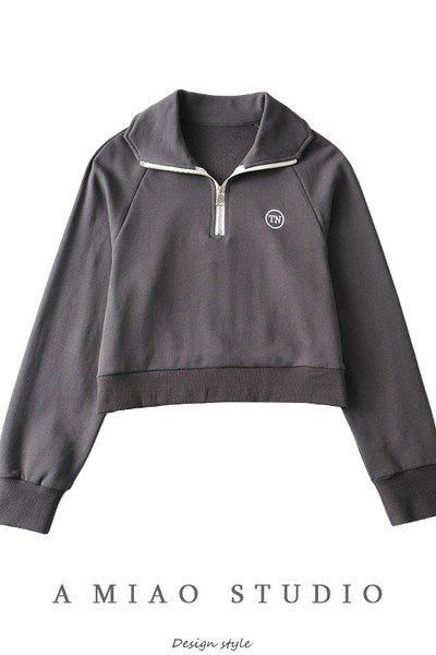 Naiste dressipluus klassikalise krae ja lukuga