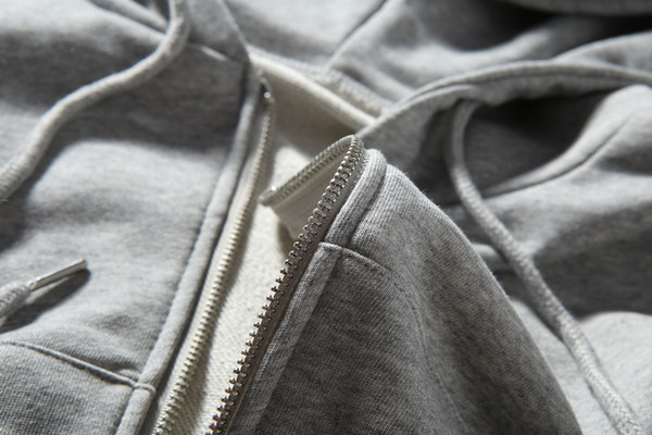 Γυναικείο ανοιξιάτικο φούτερ με κουκούλα