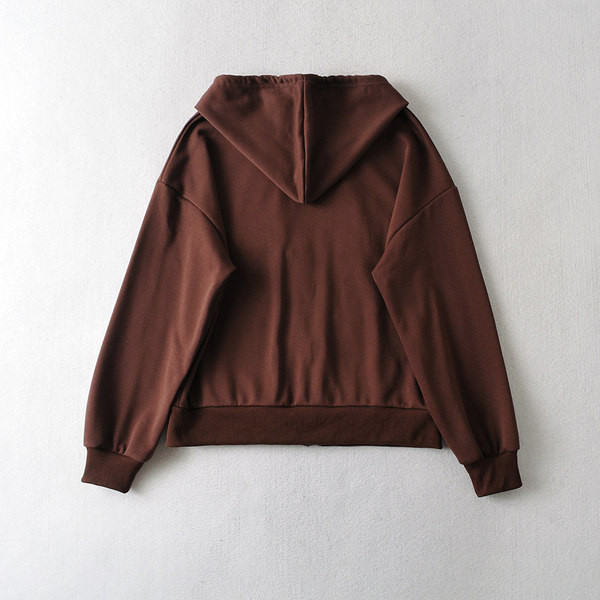 Pruuni värvi ja tikandiga naiste dressipluus