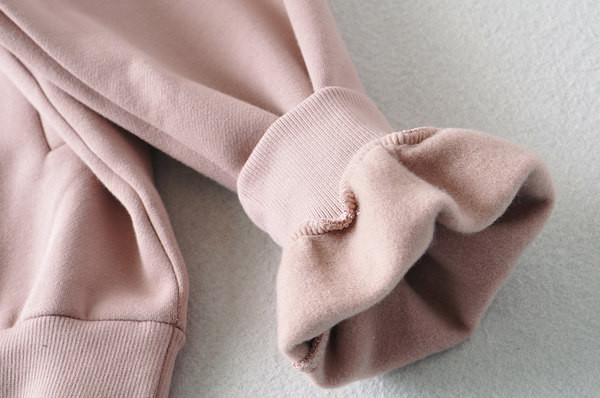 Naiste suhkur luku ja taskutega