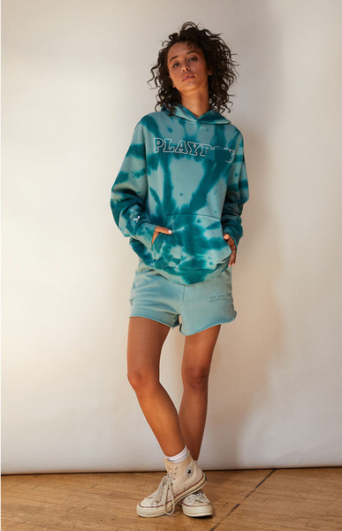 Praeguse laia mudeli taskuga naiste dressipluus