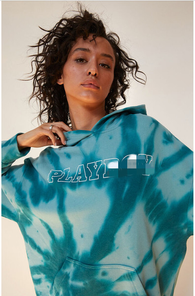 Praeguse laia mudeli taskuga naiste dressipluus