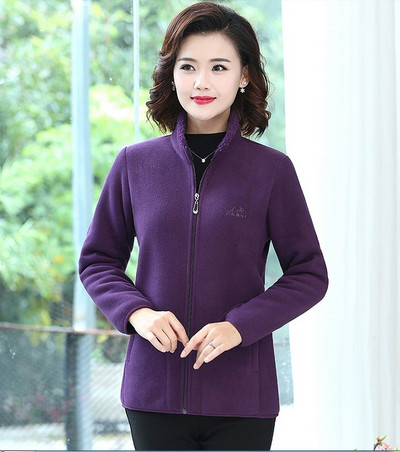 Igapäevane kõrge kraega naiste dressipluus