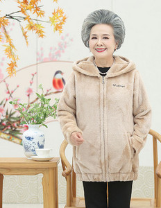 Naiste kapuutsi ja taskutega polaarne dressipluus