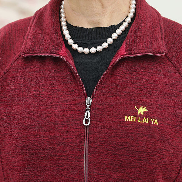 Taskutega sportlik dressipluus - naistele