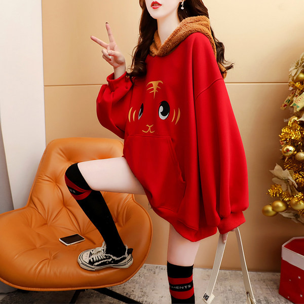 Lai naiste dressipluus 3D-rakendusega seljal