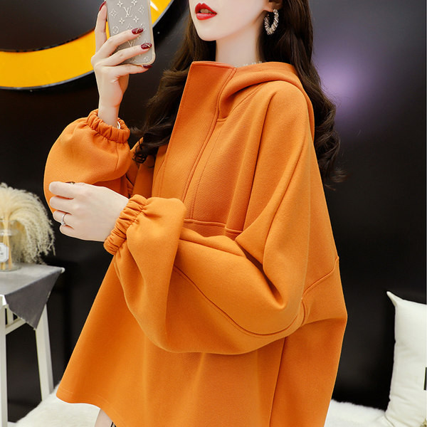 Laia mudeliga naiste dressipluus kapuutsiga - kolme värvi