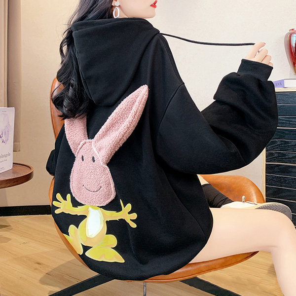 Γυναικείο φαρδύ φούτερ με 3D απλικέ και κουκούλα