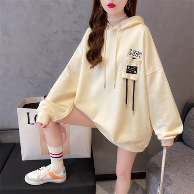 Laia mudeliga naiste dressipluus kapuutsi ja taskuga