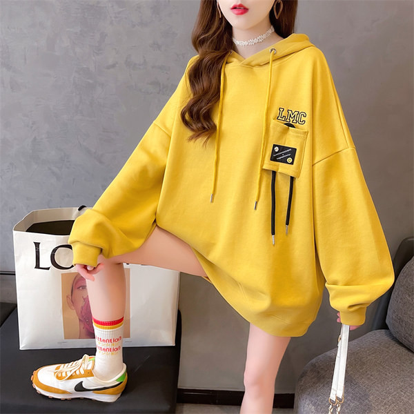 Laia mudeliga naiste dressipluus kapuutsi ja taskuga