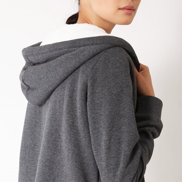 Naiste sooja voodri ja lukuga dressipluus