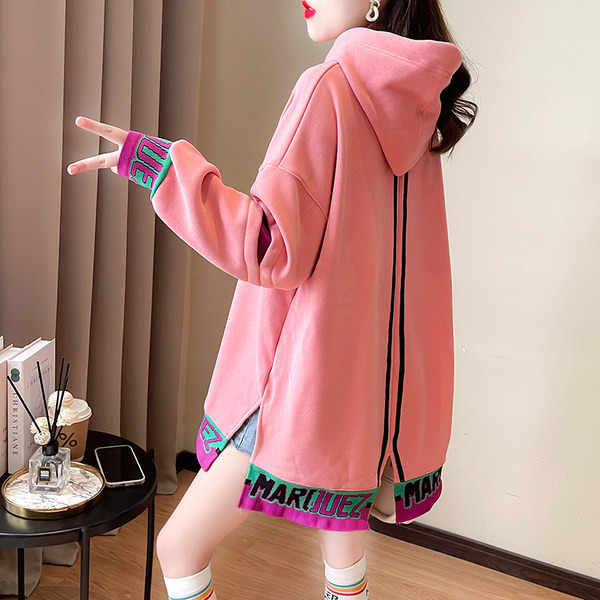 Naiste pikk tasuta dressipluus, millel on kiri ja lipsudega kapuuts