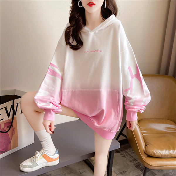 Lai naiste dressipluus aplikatsiooni ja taskuga - kolme värvi